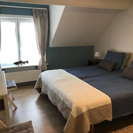 Guesthouse 'T Zeetje-3